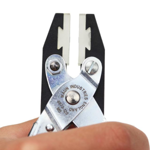 MAUN 扁平鼻夹，带软握钳和 125 毫米回位弹簧